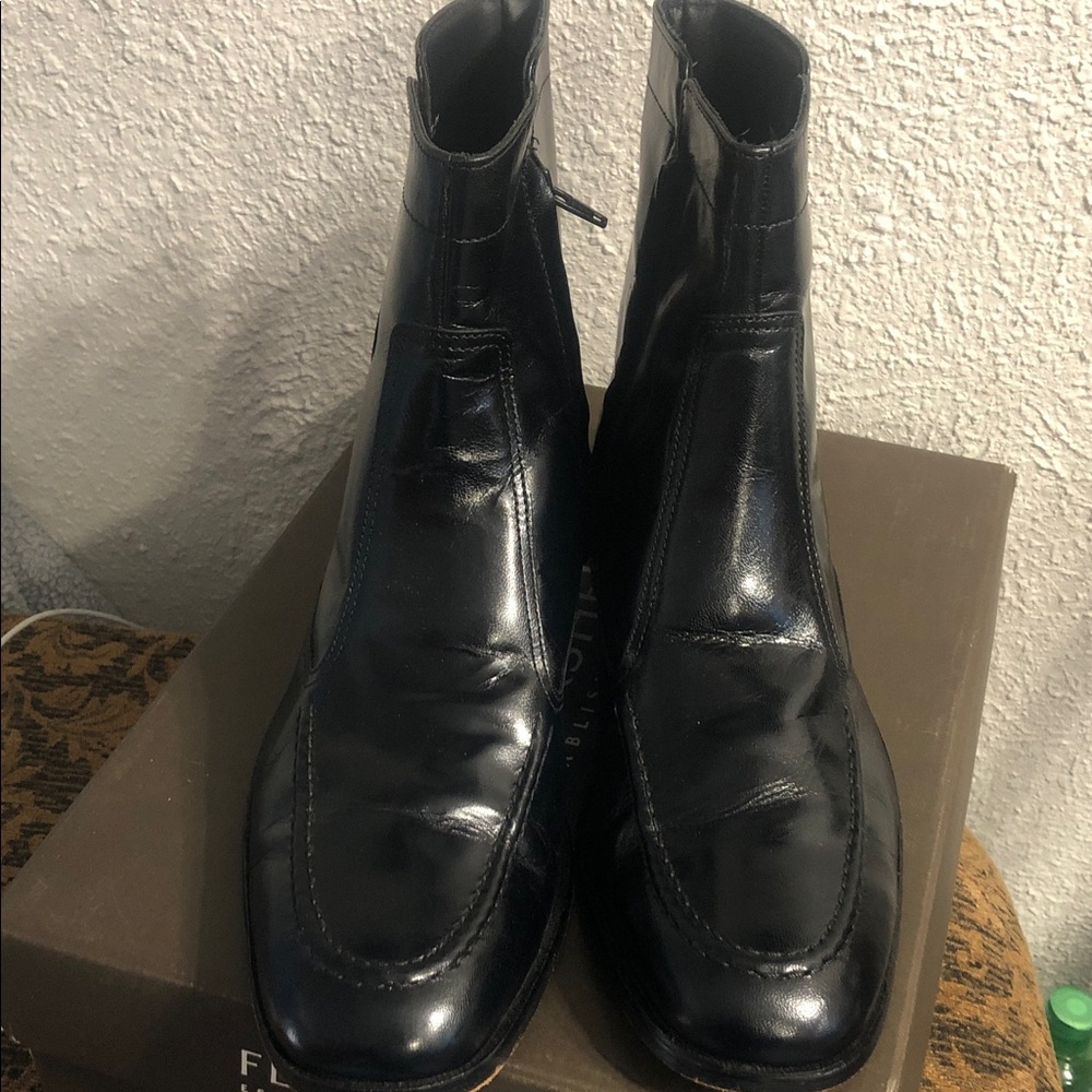 Florsheim Black Leather Zip Dress Boots - Picture 16 of 16